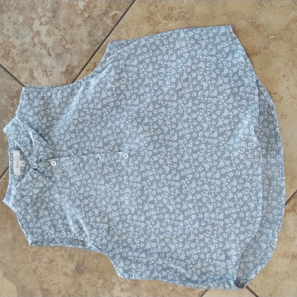 Win win Apparel, M, mint green collared tank top